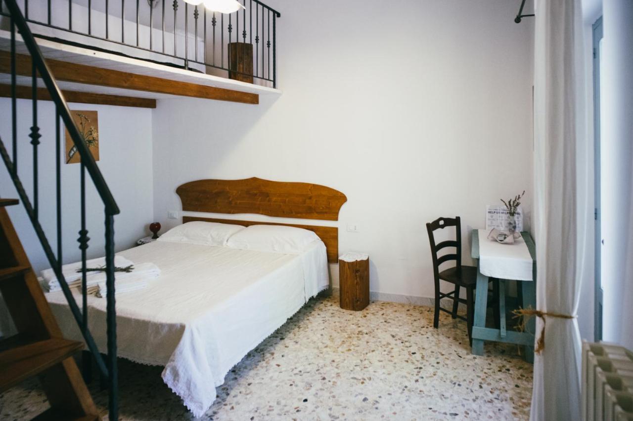 Il Melograno Bed & Breakfast Ceglie Messapica Exterior photo
